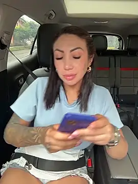 Snapshot of Sarahlove_90 chatting on 09/24/25, 06:55 Sarahlove 90 online show from 09/24/25, 06:55