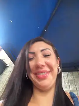 Snapshot of Sarahlove_90 chatting on 10/31/25, 06:31 Sarahlove 90 online show from 10/31/25, 06:31