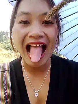 Snapshot of lusy-bae chatting on 09/21/25, 01:51 lusy-bae online show from 09/21/25, 01:51