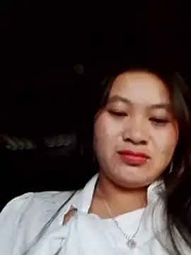 Snapshot of lusy-bae chatting on 10/17/25, 11:29 lusy-bae online show from 10/17/25, 11:29