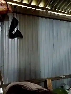 Snapshot of lusy-bae chatting on 10/27/25, 12:15 lusy-bae online show from 10/27/25, 12:15