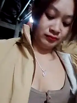 Snapshot of lusy-bae chatting on 11/27/25, 02:08 lusy-bae online show from 11/27/25, 02:08