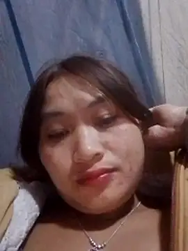 Snapshot of lusy-bae chatting on 11/30/25, 11:58 lusy-bae online show from 11/30/25, 11:58