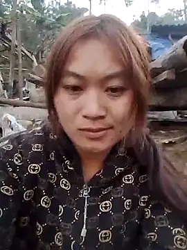 Snapshot of lusy-bae chatting on 12/01/25, 10:31 lusy-bae online show from 12/01/25, 10:31