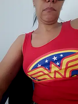 Marcellylinda online show from 11/12/25, 01:11