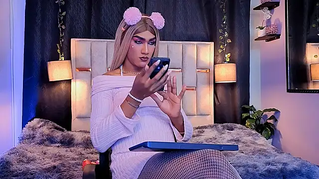 Snapshot of melody-rouss chatting on 09/16/25, 03:40 melody-rouss online show from 09/16/25, 03:40