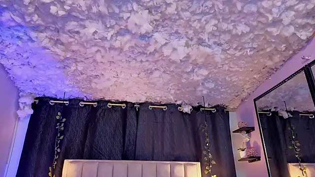 Snapshot of melody-rouss chatting on 09/18/25, 03:30 melody-rouss online show from 09/18/25, 03:30