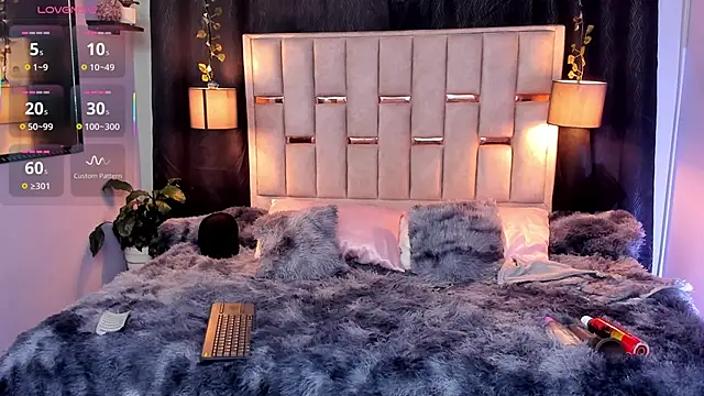 Snapshot of melody-rouss chatting on 09/30/25, 07:13 melody-rouss online show from 09/30/25, 07:13