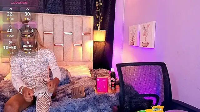 Snapshot of melody-rouss chatting on 10/12/25, 05:06 melody-rouss online show from 10/12/25, 05:06