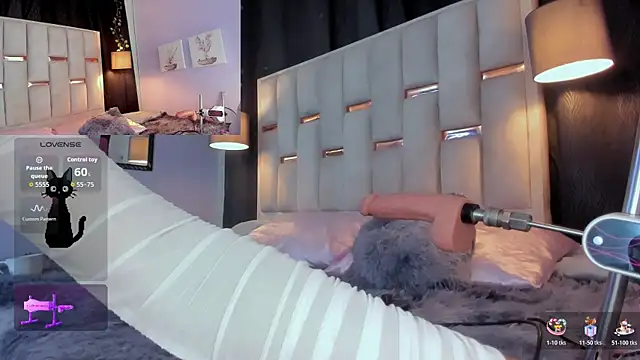 Snapshot of melody-rouss chatting on 10/30/25, 04:03 melody-rouss online show from 10/30/25, 04:03