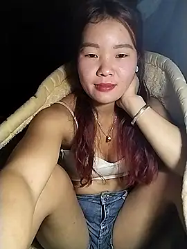 Snapshot of lylylove chatting on 12/14/25, 01:05 lylylove online show from 12/14/25, 01:05