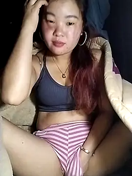 Snapshot of lylylove chatting on 02/19/26, 01:56 lylylove online show from 02/19/26, 01:56