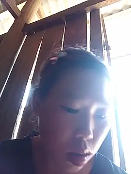 Ngocmi909 online show from 07/15/26, 07:24