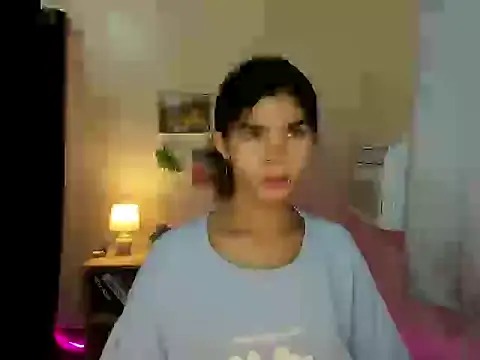 Snapshot of dianne_swift chatting on 10/24/25, 10:39 dianne swift online show from 10/24/25, 10:39