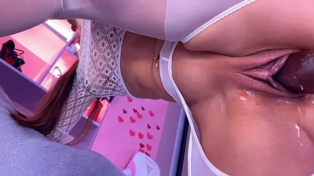 Snapshot of Crystallana chatting on 11/04/25, 08:24 Crystallana online show from 11/04/25, 08:24