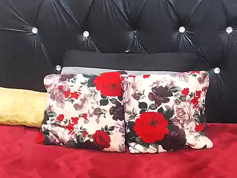 AppleAss02 online show from 10/14/25, 06:42