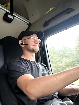 RoadDaddyXL online show from 10/15/25, 08:47