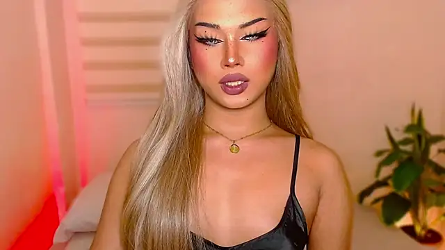 Snapshot of MissRumi_Hunter chatting on 10/23/25, 08:57 MissRumi Hunter online show from 10/23/25, 08:57