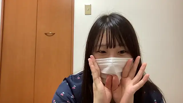 nuu u online show from 10/01/25, 03:07