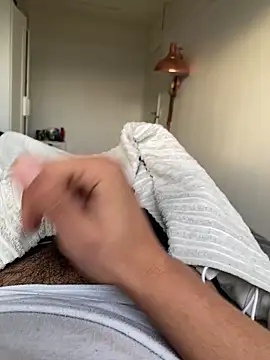 TrTrt999 online show from 11/18/25, 07:35