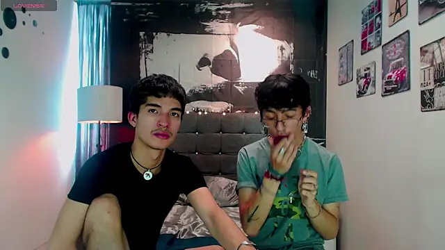 Snapshot of maik_x_dave chatting on 10/24/25, 04:03 maik x dave online show from 10/24/25, 04:03