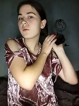 Snapshot of ToryTayler chatting on 10/04/25, 07:23 ToryTayler online show from 10/04/25, 07:23