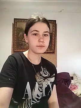 ToryTayler online show from 04/25/26, 02:03
