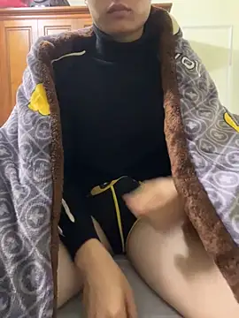 anhduc2k555 online show from 11/18/25, 08:08