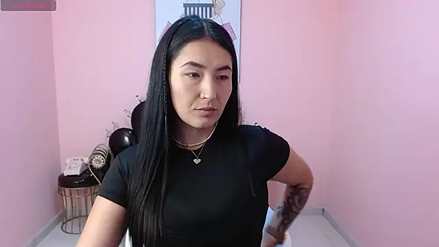 Isabella Mendez  online show from 10/06/25, 01:19