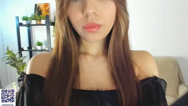 Snapshot of BlurryWish chatting on 11/11/25, 08:25 BlurryWish online show from 11/11/25, 08:25