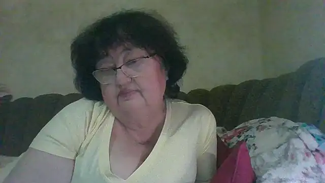 Snapshot of MilaSky5303 chatting on 01/07/26, 02:19 MilaSky5303 online show from 01/07/26, 02:19