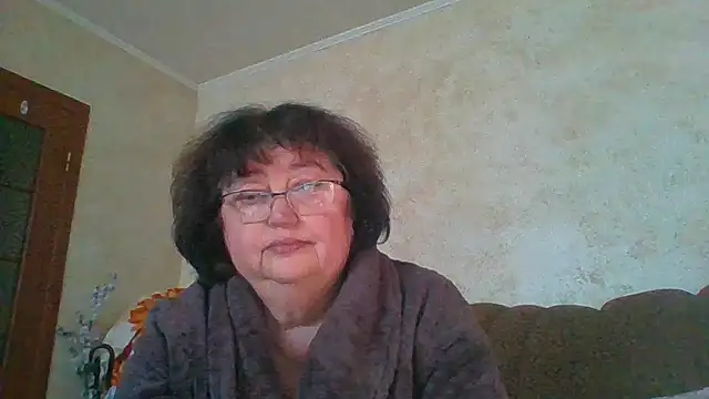 Snapshot of MilaSky5303 chatting on 01/12/26, 10:20 MilaSky5303 online show from 01/12/26, 10:20