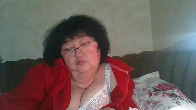 Snapshot of MilaSky5303 chatting on 01/13/26, 12:54 MilaSky5303 online show from 01/13/26, 12:54
