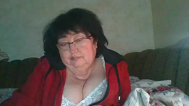Snapshot of MilaSky5303 chatting on 01/14/26, 01:17 MilaSky5303 online show from 01/14/26, 01:17