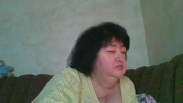 Snapshot of MilaSky5303 chatting on 02/01/26, 11:53 MilaSky5303 online show from 02/01/26, 11:53
