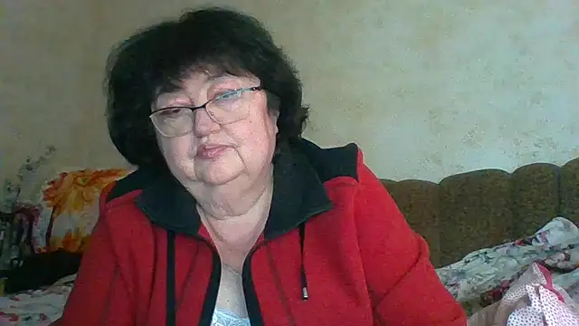 Snapshot of MilaSky5303 chatting on 02/06/26, 01:25 MilaSky5303 online show from 02/06/26, 01:25