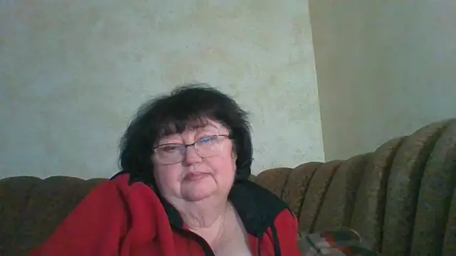 Snapshot of MilaSky5303 chatting on 02/11/26, 12:32 MilaSky5303 online show from 02/11/26, 12:32