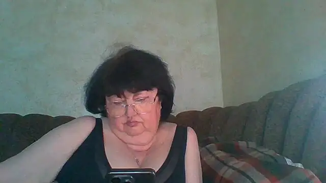 Snapshot of MilaSky5303 chatting on 03/20/26, 03:17 MilaSky5303 online show from 03/20/26, 03:17