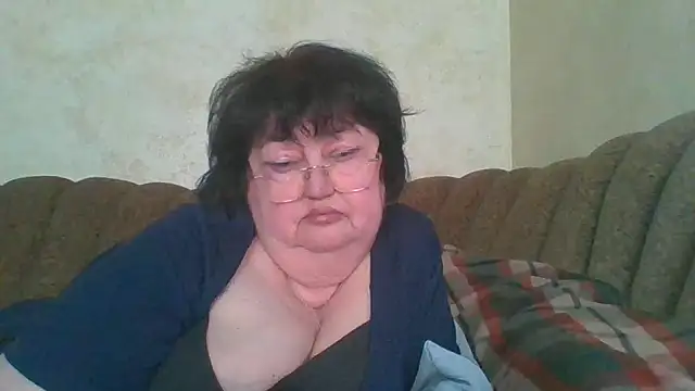 Snapshot of MilaSky5303 chatting on 04/13/26, 01:05 MilaSky5303 online show from 04/13/26, 01:05
