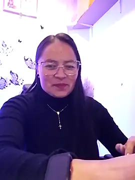 Snapshot of Daliz_Leon chatting on 09/19/25, 02:24 Daliz Leon online show from 09/19/25, 02:24