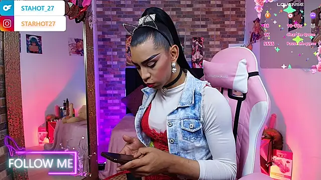 Starhott  online show from 10/04/25, 02:15