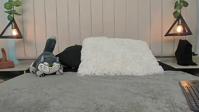 Snapshot of CandyGomez chatting on 10/12/25, 05:17 CandyGomez online show from 10/12/25, 05:17