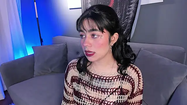 Snapshot of flower_smith_ chatting on 11/14/25, 11:42 flower smith online show from 11/14/25, 11:42