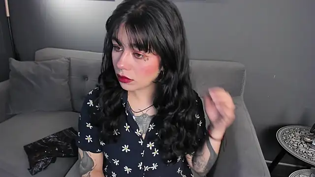 Snapshot of flower_smith_ chatting on 12/03/25, 11:41 flower smith online show from 12/03/25, 11:41