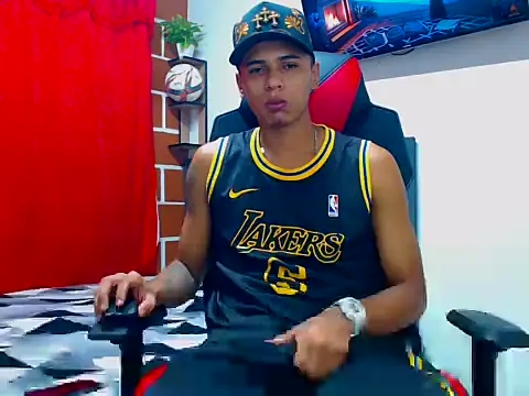 cristian tayron1 online show from 07/05/26, 04:19