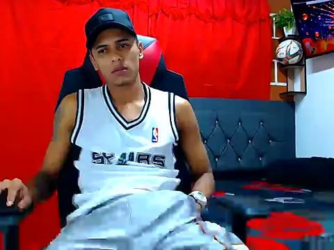 cristian tayron1 online show from 07/07/26, 10:19