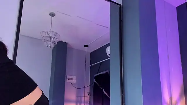 Julieth brown  online show from 09/20/25, 07:59