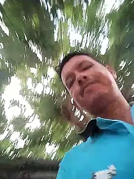 colombiano198720 online show from 09/18/25, 11:45