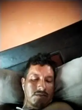 colombiano198720 online show from 09/24/25, 09:29