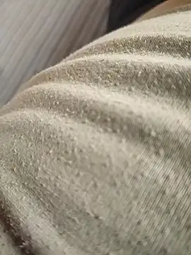 colombiano198720 online show from 10/06/25, 06:27